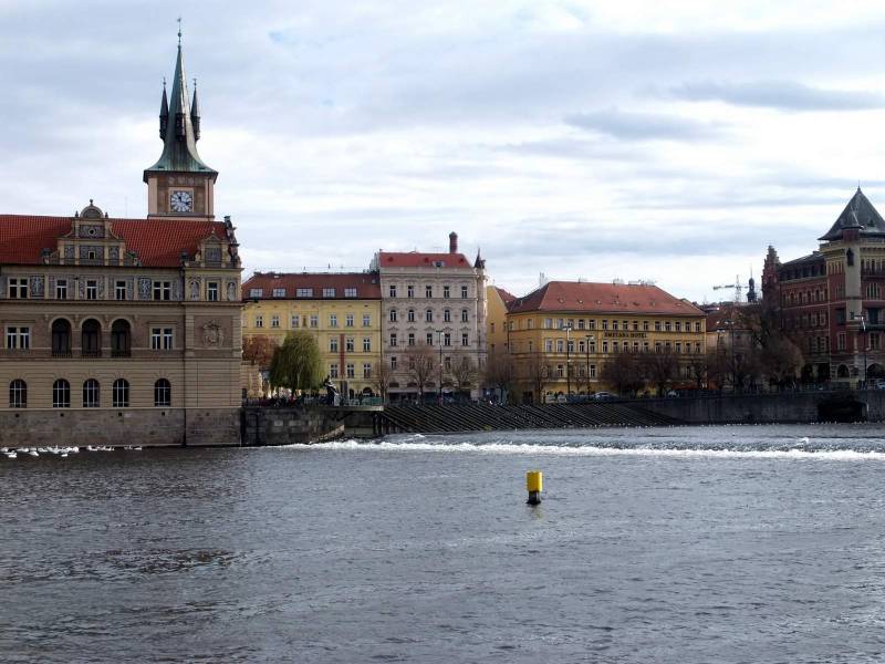 prag01-068.jpg prag01-068.jpg